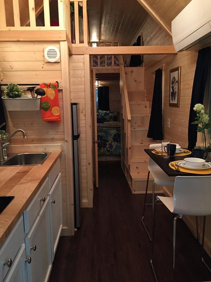 Tuxbury Pond Camping Resort Tiny House Clara ساوثهامبتون المظهر الخارجي الصورة